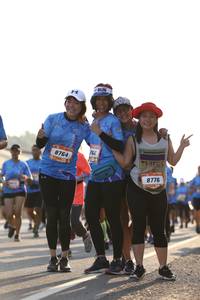 BIB: 756, 8764, 8776
                            <button type="button" onclick="openModal(3105267)" class="btn btn-primary btn-sm float-right btn-popup" data-toggle="modal" data-target=".modal-high-quality">
                        <i class="fas fa-shopping-cart"></i> Add to Cart
                    </button>
                                            <button type="button" onclick="isThisMe(3105267, true)" class="btn btn-success btn-sm float-right btn-popup btn-isme hidden" data-toggle="tooltip" data-placement="bottom" title="นี่คือรูปของคุณใช่ไหม คลิกที่นี่เพื่อเอาเข้าอัลบั้ม">
                        <i class="fas fa-plus"></i> Add to album
                    </button>
                    <button type="button" onclick="isThisMe(3105267, false)" class="btn btn-warning btn-sm float-right btn-popup btn-isnotme hidden">
                        <i class="fas fa-ban"></i> Remove from album
                    </button>